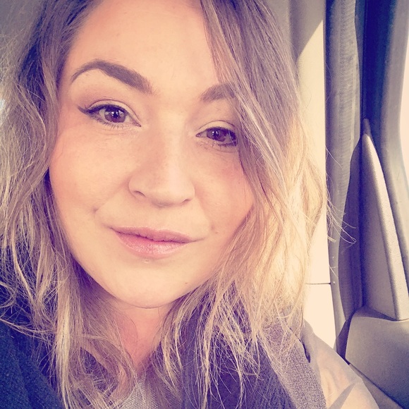 Meet your Posher, Tamara - Picture 2 of 5